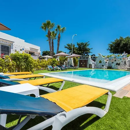 Los Moxaicos, Tenerife * Costa Del Silencio