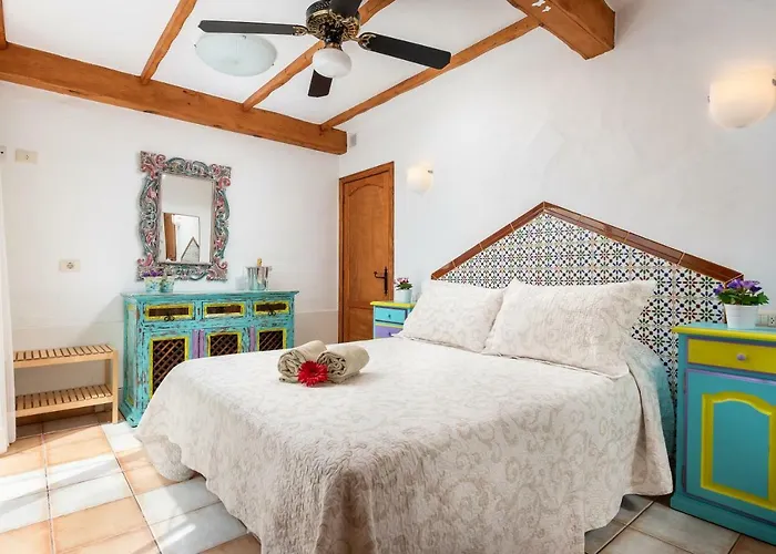 Los Moxaicos, Tenerife Costa del Silencio